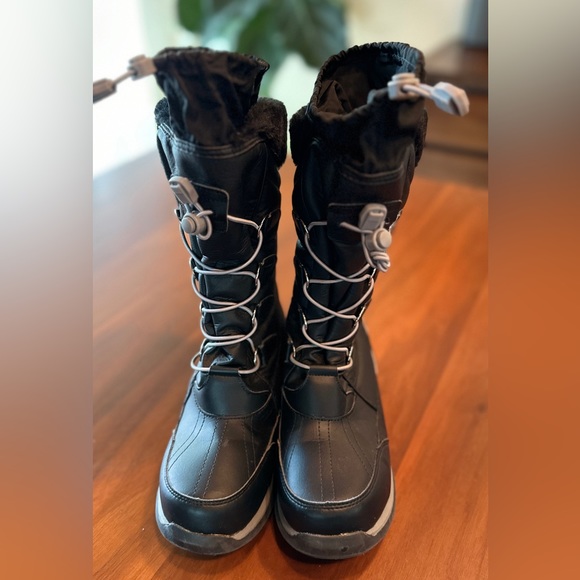 Lands End Kids Snow Boots - Picture 3 of 3